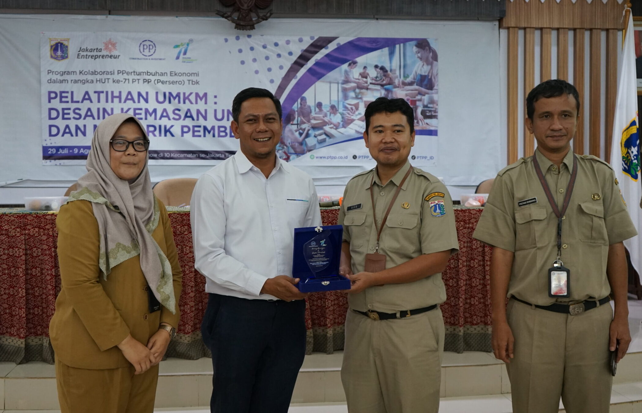 Program Kolaborasi Pertumbuhan Ekonomi dalam Rangka HUT ke-71 PT PP (Persero) Tbk: Pelatihan UMKM “Desain Kemasan Unik dan Menarik Pembeli” Sukses Digelar